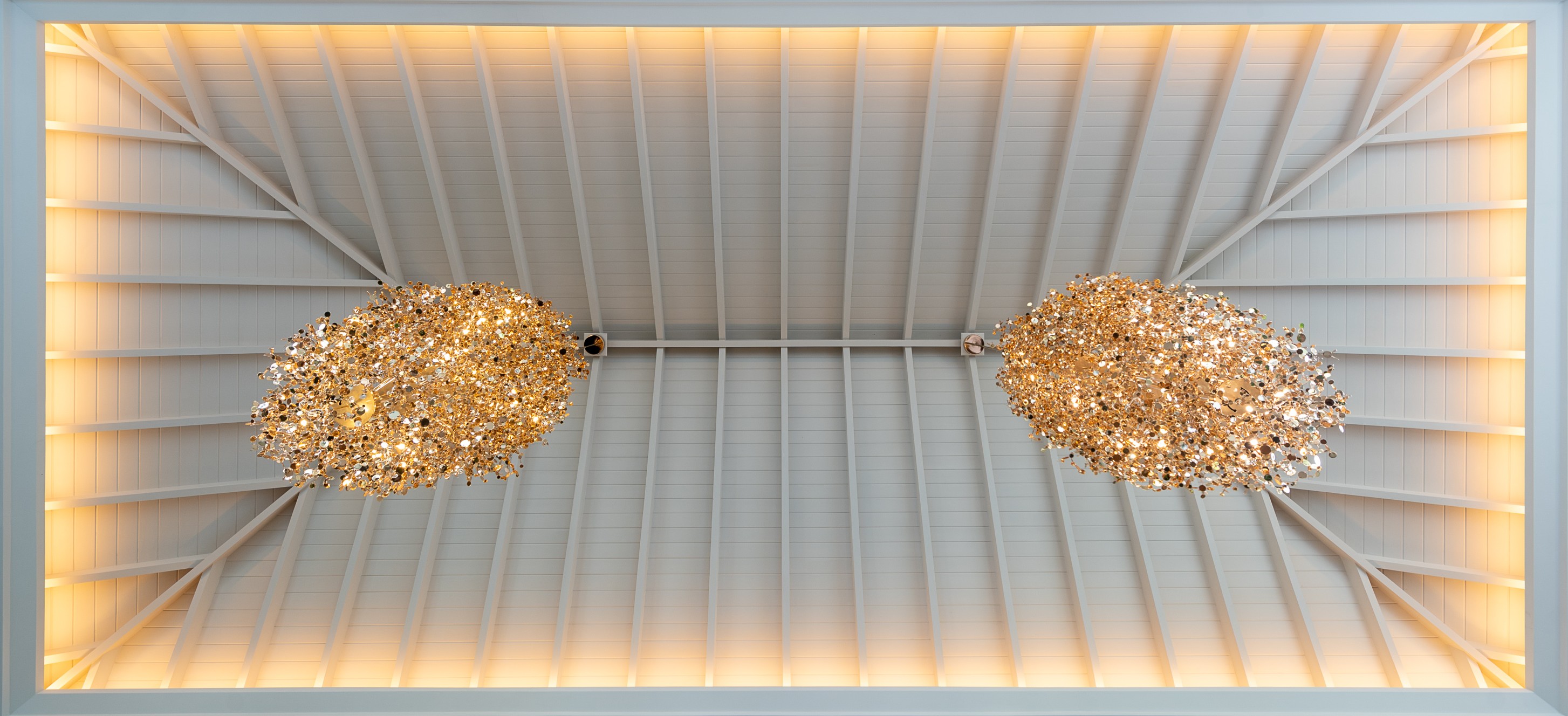 Light fixtures